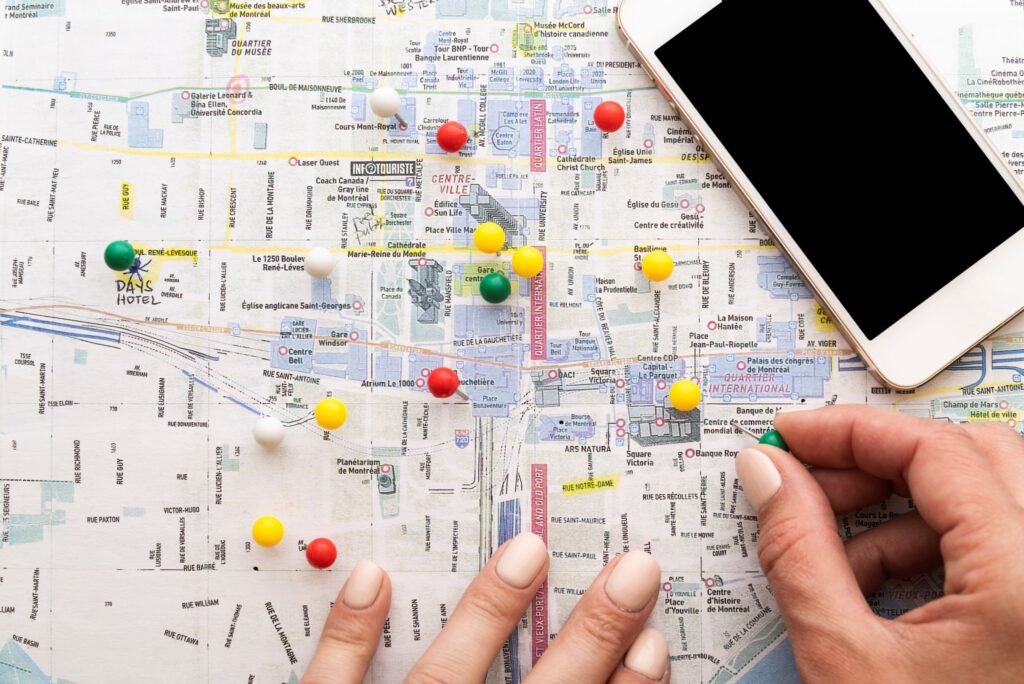 Como aparecer no Google Maps? Confira o passo a passo Se você possui uma empresa local, é essencial estar presente no Google Maps para aumentar sua visibilidade online e atrair novos clientes. A boa notícia é que é possível fazer isso sem gastar um centavo, basta seguir alguns passos simples.